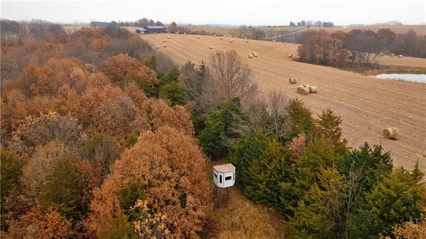 $950,000 | 32184 East 237th Street, Ridgeway, MO 64481