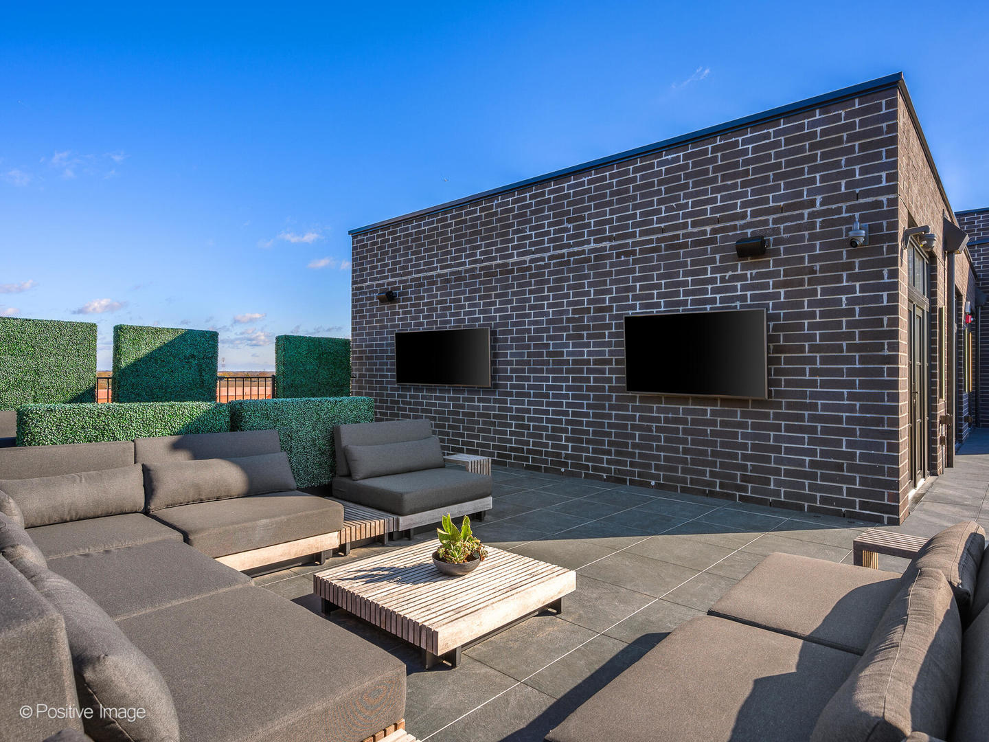 11 West Prospect Avenue, Unit 216 Mount Prospect, IL 60056 - Photo 22 of 32