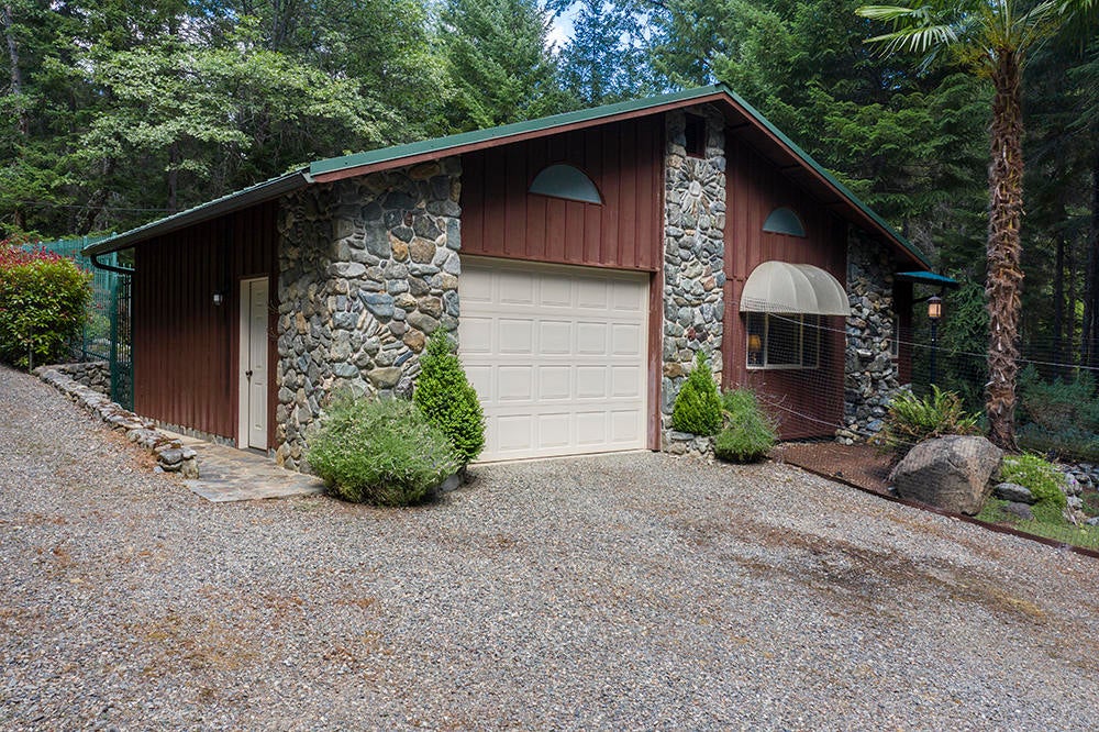 8566 Deer Creek Road Selma, OR 97538 - Photo 40 of 74 40