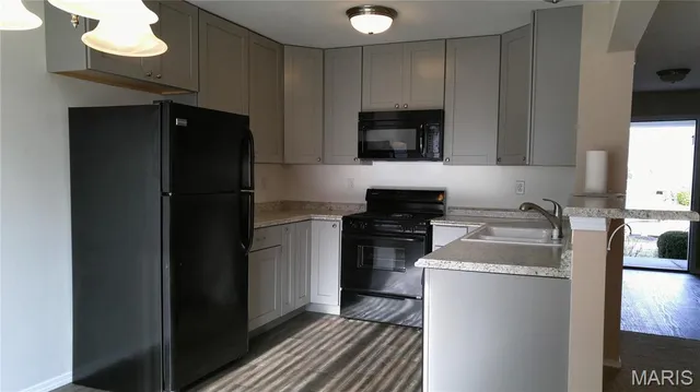 $270,000 | 18 West Homefield Point Court, O'Fallon, MO 63366