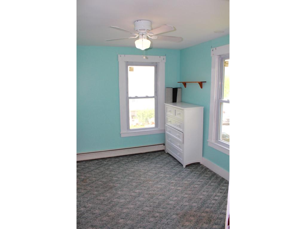 33 Williams Street Proctor, VT 05765 - Photo 10 of 13