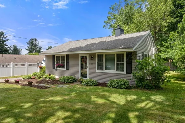 $375,000 | 30 Colonial Drive, Holden, MA 01520