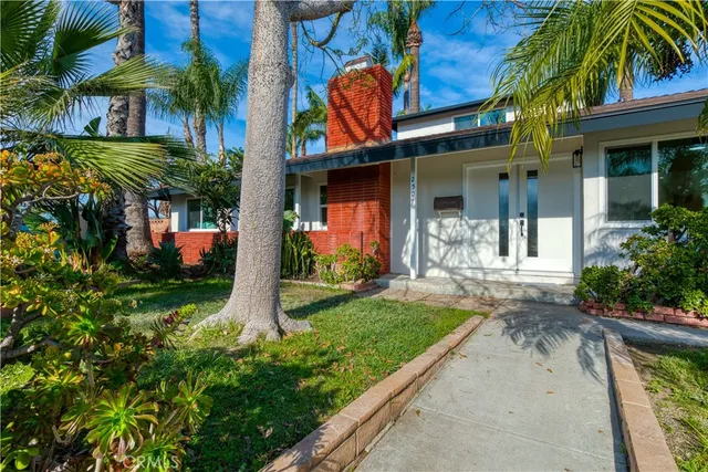 $1,090,000 | 2507 East Banyan Court, Anaheim, CA 92806