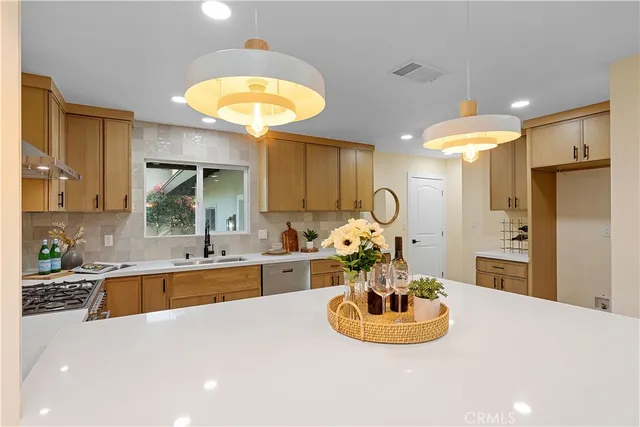 $1,090,000 | 2507 East Banyan Court, Anaheim, CA 92806