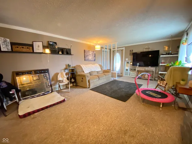 $249,900 | 6066 Highway 60, Mitchell, IN 47446