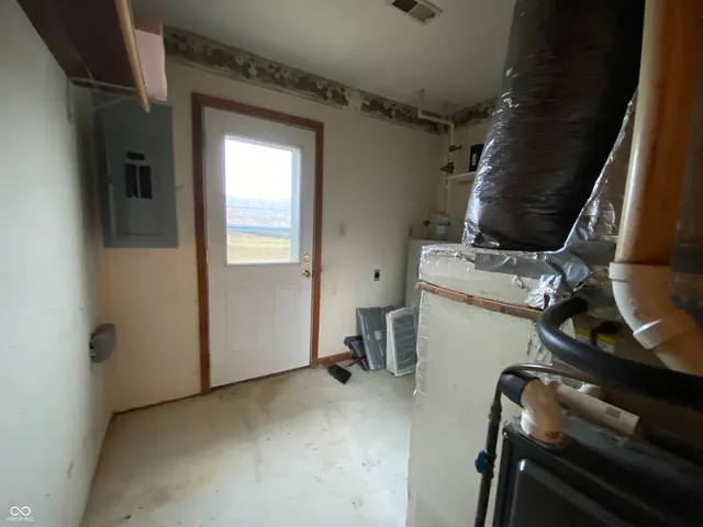 $249,900 | 6066 Highway 60, Mitchell, IN 47446