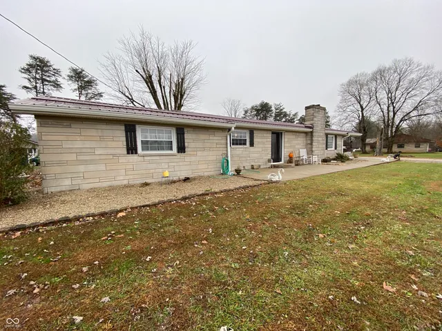 $249,900 | 6066 Highway 60, Mitchell, IN 47446