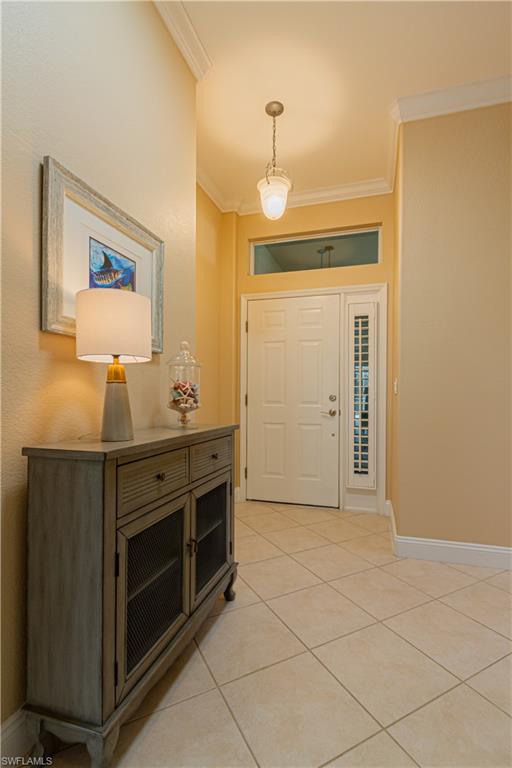 3556 Periwinkle Way, Unit 17 Naples, FL 34114 - Photo 2 of 29 Gallery Image 2