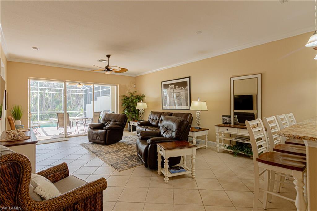 3556 Periwinkle Way, Unit 17 Naples, FL 34114 - Photo 8 of 29 Gallery Image 8