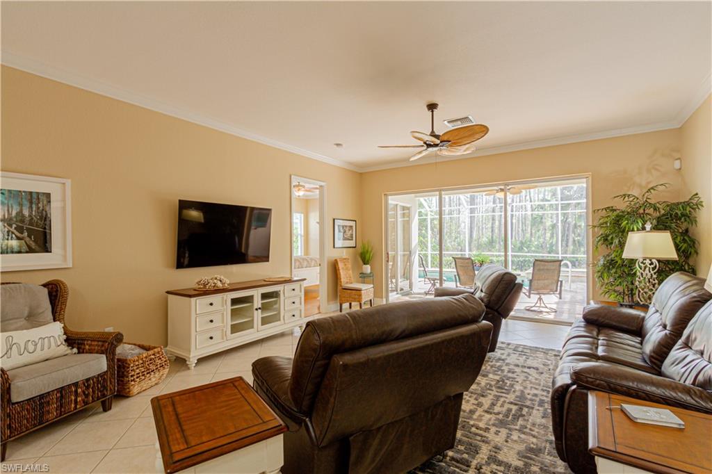 3556 Periwinkle Way, Unit 17 Naples, FL 34114 - Photo 10 of 29 Gallery Image 10