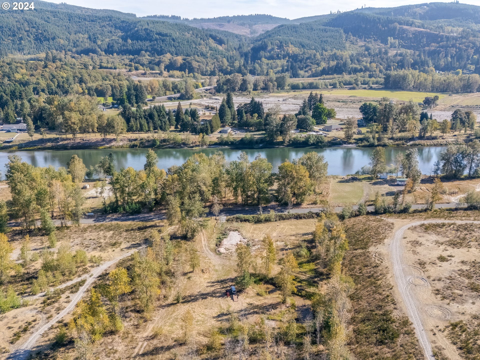 569 Cook Ferry Road Castle Rock, WA 98611 - Photo 5 of 16 Gallery Image 5