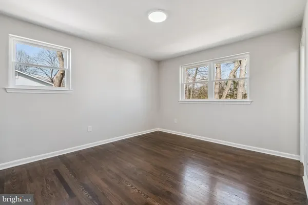 $675,000 | 6815 Rolling Road, Springfield, VA 22152