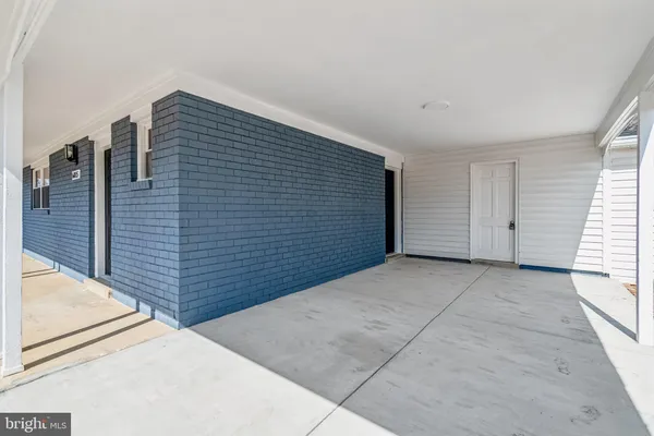 $675,000 | 6815 Rolling Road, Springfield, VA 22152