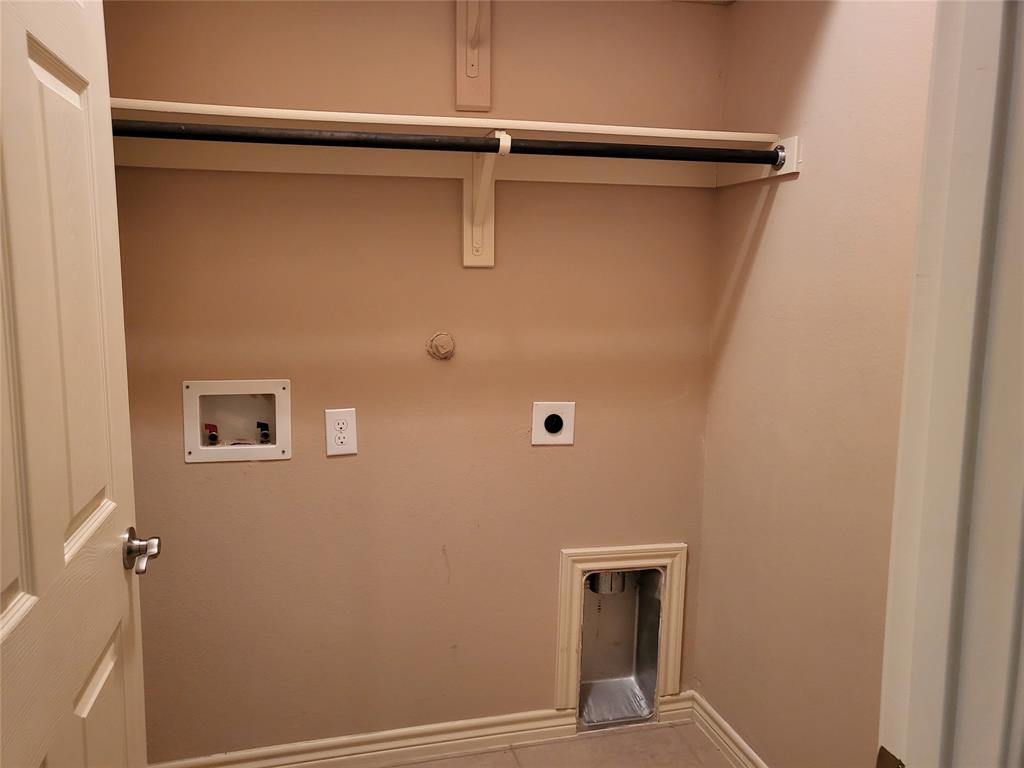 333 Cave River Drive Murphy, TX 75094 - Photo 7 of 26 a view of a air conditioner