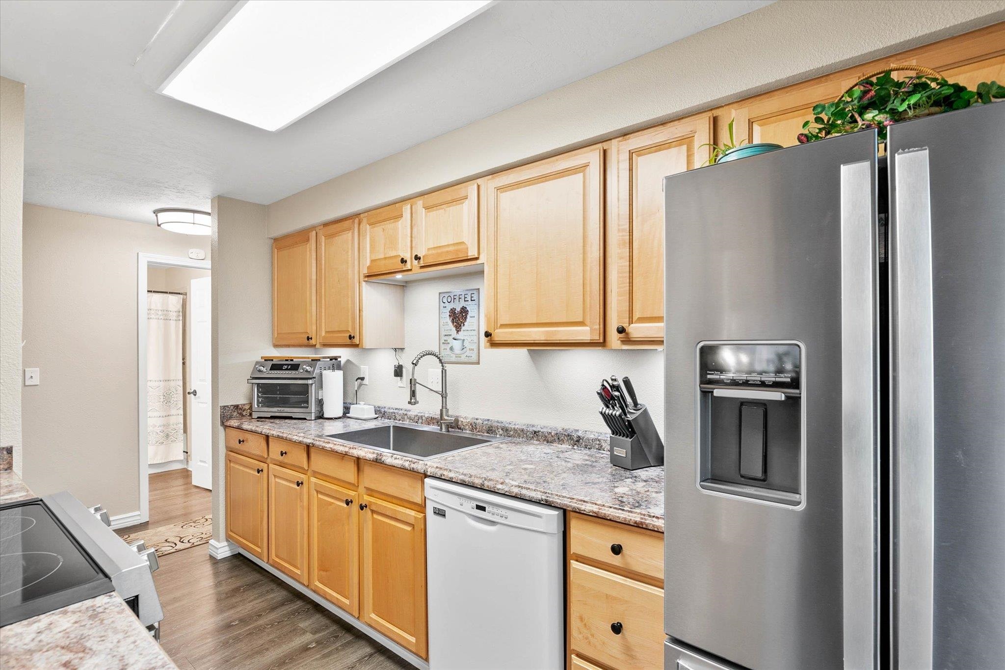 206 East Weile Avenue, Unit 2 Spokane, WA 99208 - Photo 14 of 22
