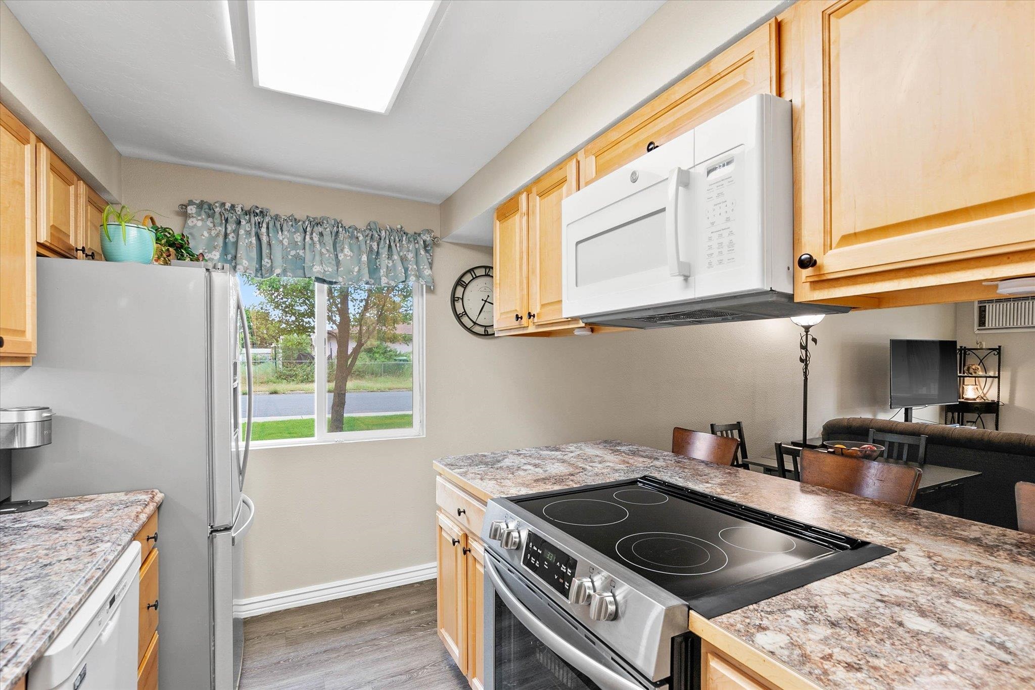 206 East Weile Avenue, Unit 2 Spokane, WA 99208 - Photo 15 of 22