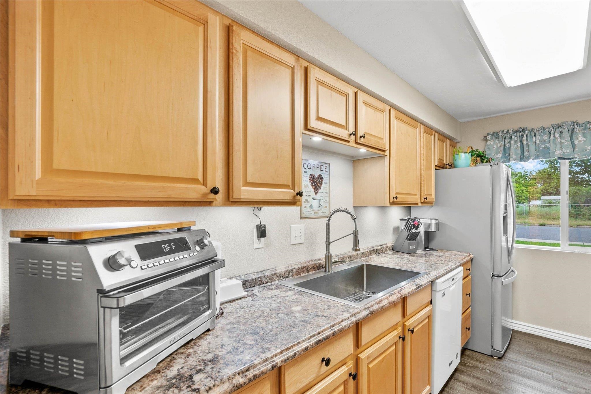206 East Weile Avenue, Unit 2 Spokane, WA 99208 - Photo 16 of 22