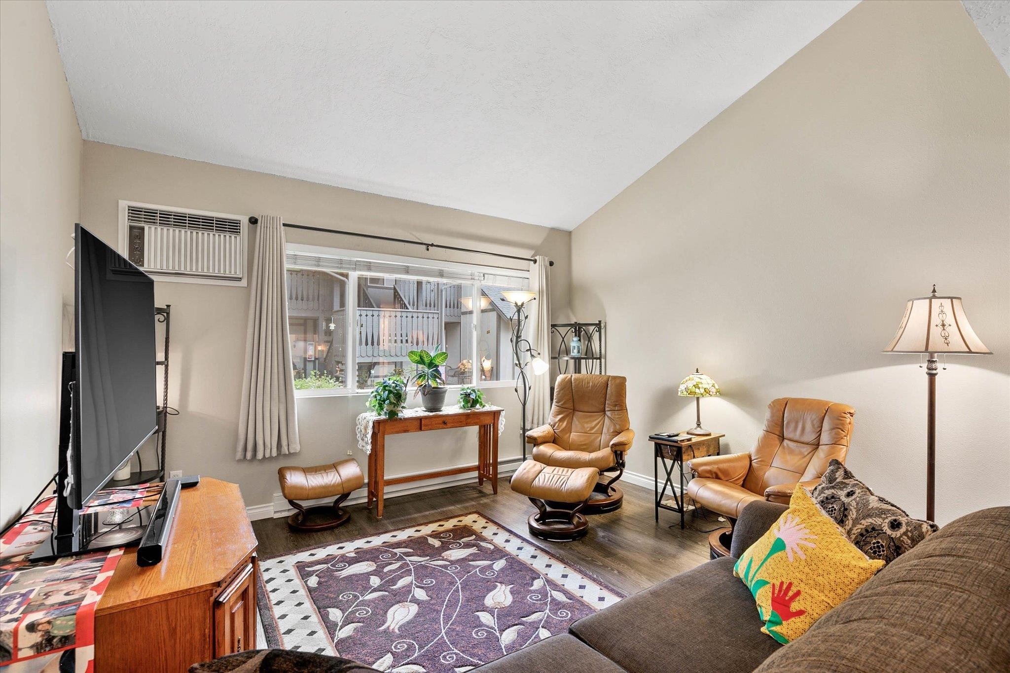 206 East Weile Avenue, Unit 2 Spokane, WA 99208 - Photo 4 of 22