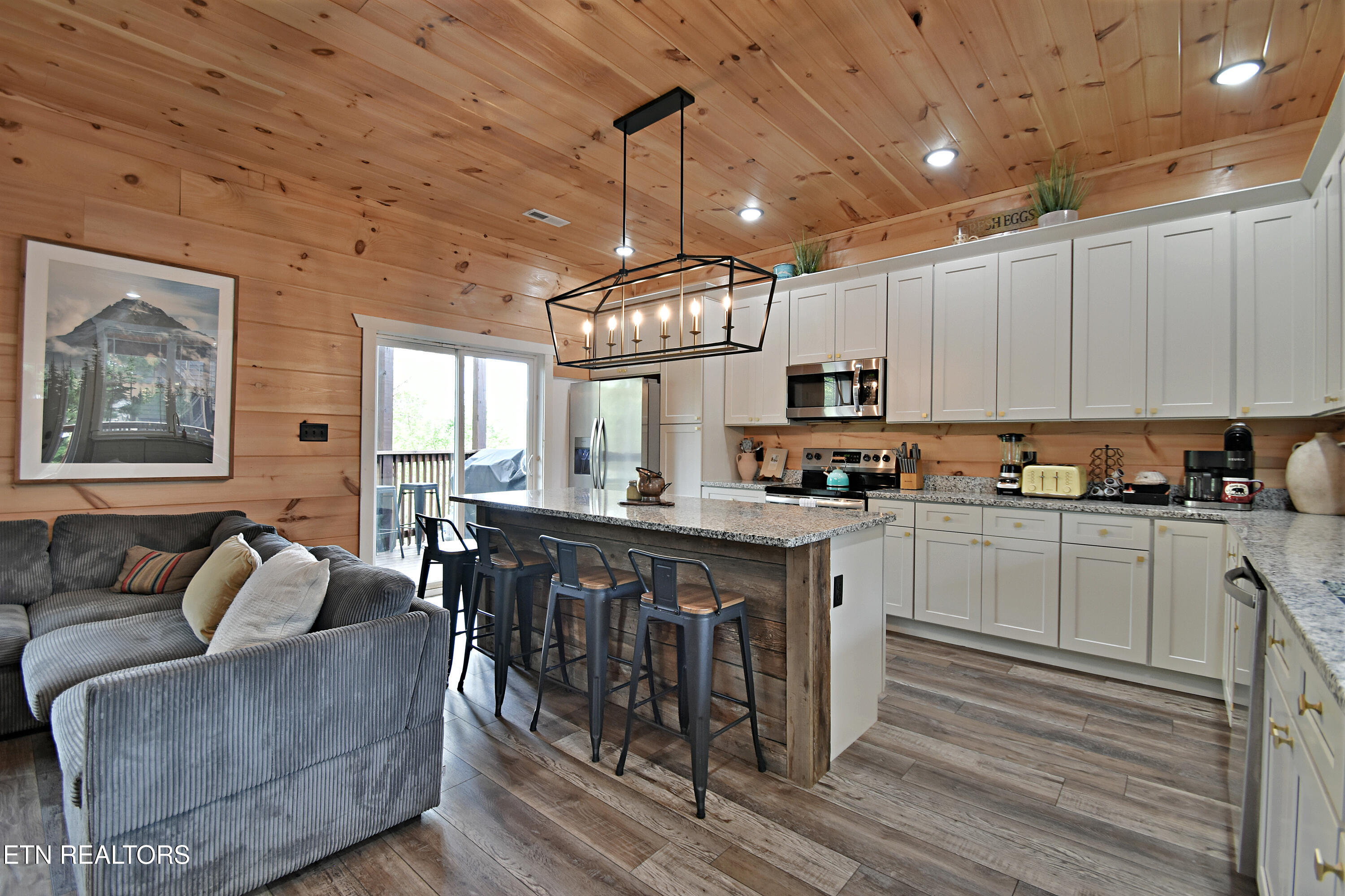 419 Stone Ridge Way Pigeon Forge, TN 37863 - Photo 9 of 30 DSC_0834