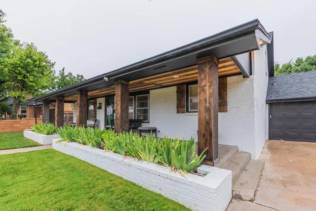 $293,999 | 1607 North Mary-Ellen Street, Pampa, TX 79065