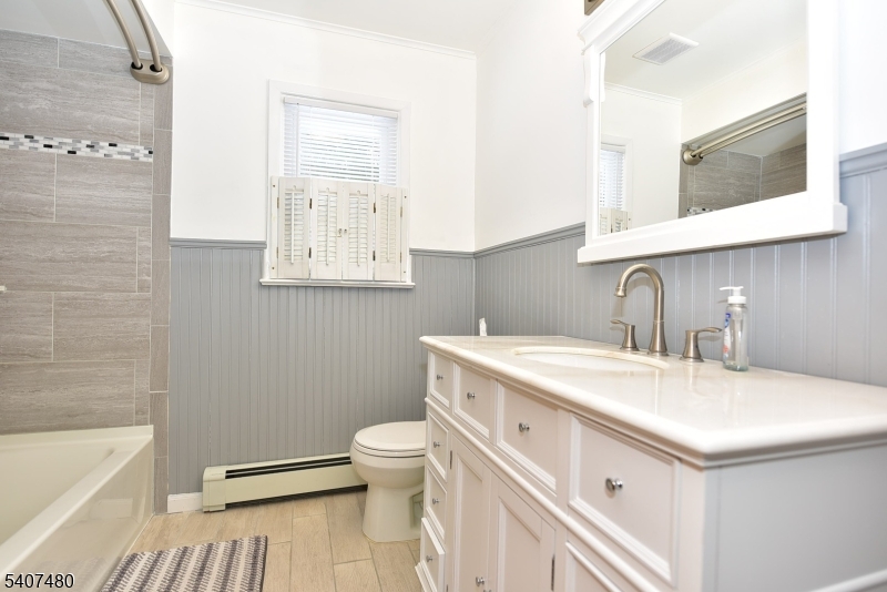 49 Fayson Lakes Road Kinnelon, NJ 07405 - Photo 14 of 38