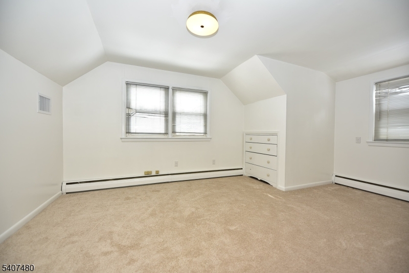 49 Fayson Lakes Road Kinnelon, NJ 07405 - Photo 18 of 38
