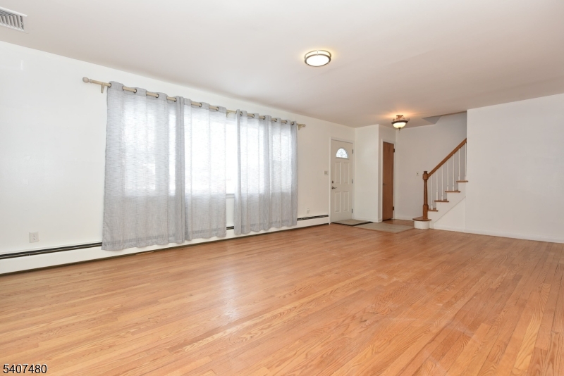 49 Fayson Lakes Road Kinnelon, NJ 07405 - Photo 5 of 38