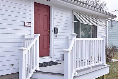12 Valley Road East Greenwich, RI 02818 - Photo 2 of 16 Entrance