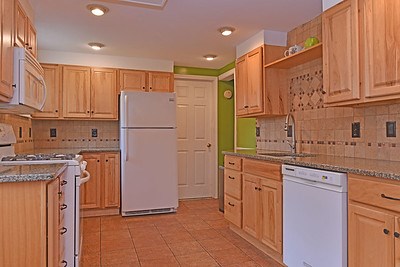12 Valley Road East Greenwich, RI 02818 - Photo 5 of 16 Kitchen