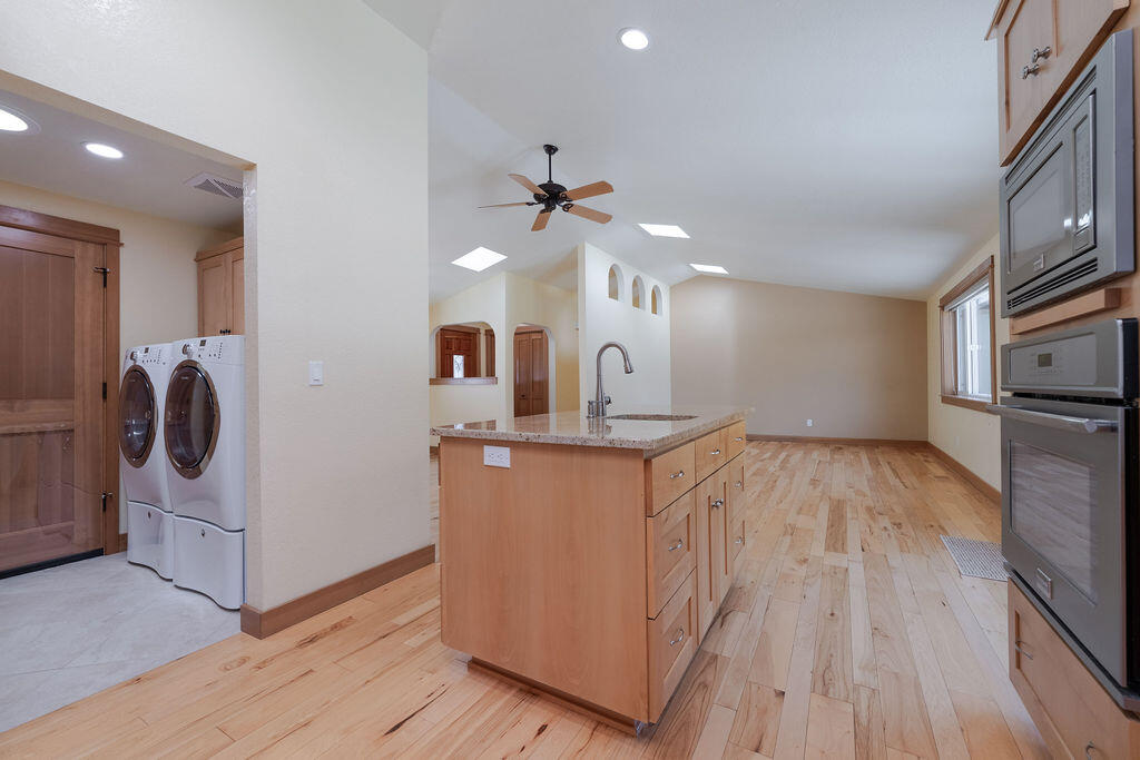 61275 Victory Loop Bend, OR 97702 - Photo 14 of 59 A9100056-HDR