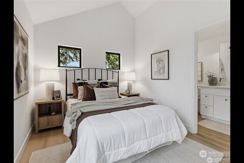 2806 West Dravus Street Seattle, WA 98199 - Photo 15 of 18