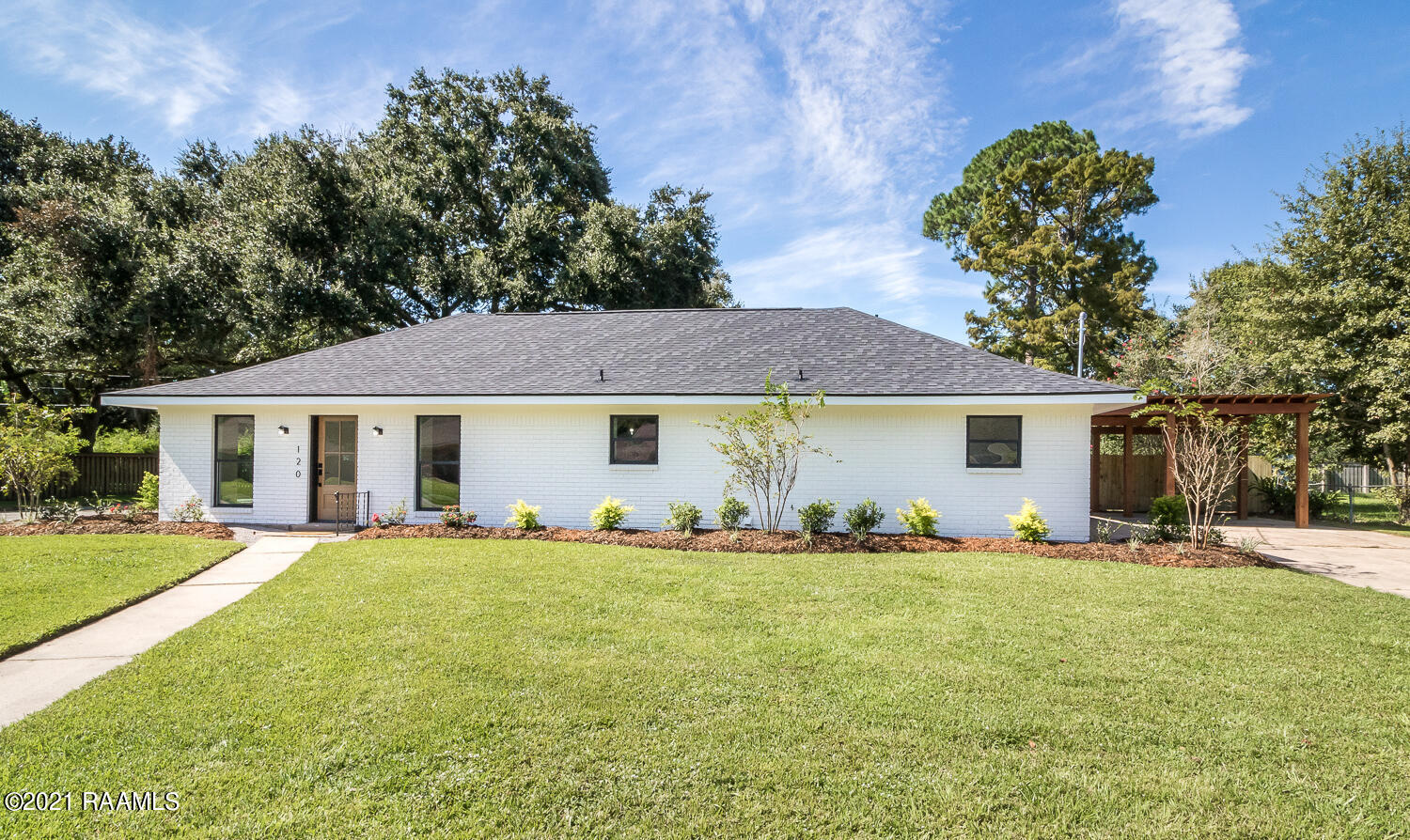 120 Normandy Road Lafayette, LA 70503 - Photo 2 of 27 Gallery Image 2