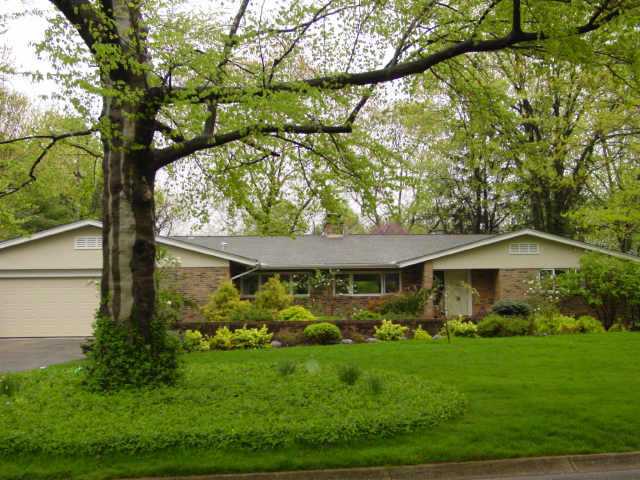 3900 Bramford Road Columbus, OH 43220 - Photo 1 of 1