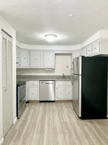 $2,600 | 128 Salem Street, Unit 22, Malden, MA 02148
