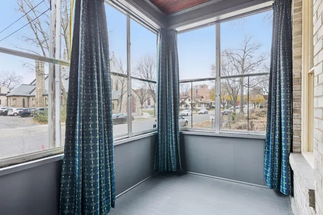 $295,000 | 69 North Milton Street, Unit 1, St. Paul, MN 55104