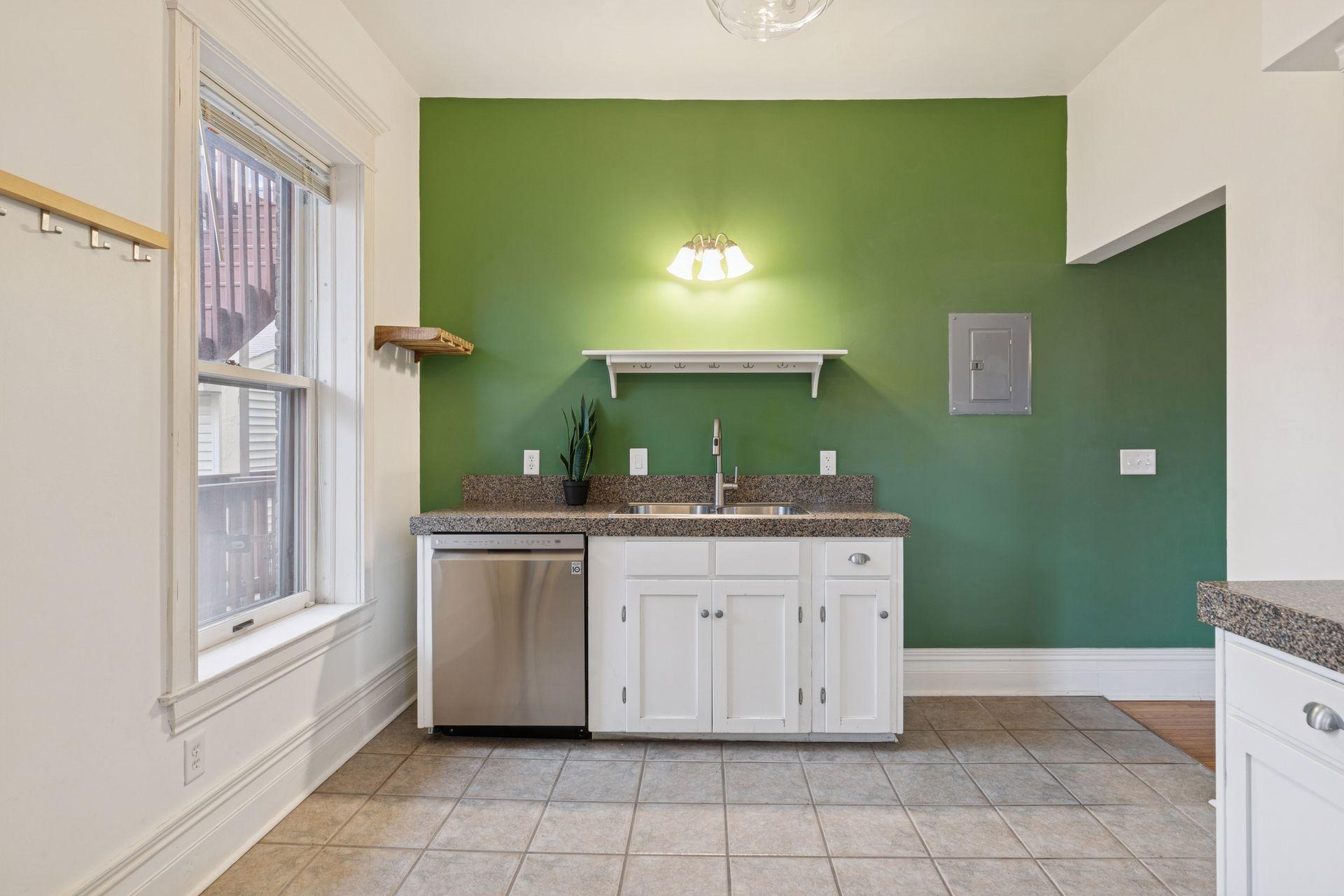 69 North Milton Street, Unit 1 St. Paul, MN 55104 - Photo 27 of 52