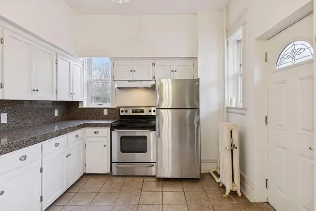 $295,000 | 69 North Milton Street, Unit 1, St. Paul, MN 55104