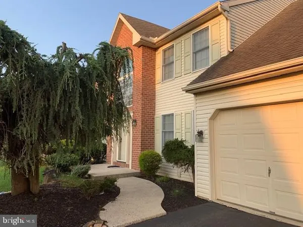 $3,500 | 401 Augusta Drive East, Reading, PA 19608