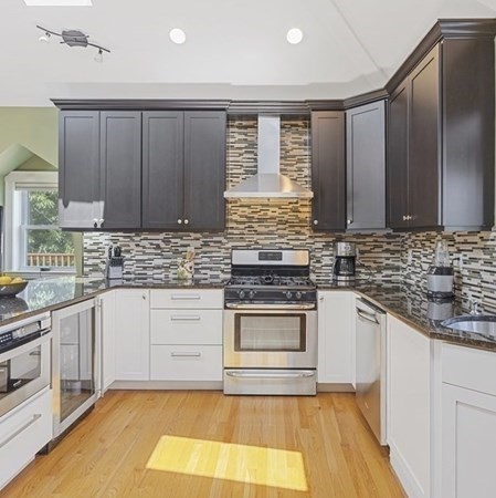89 Decatur Street, Unit 3 Arlington, MA 02474 - Photo 5 of 19 Gallery Image 5