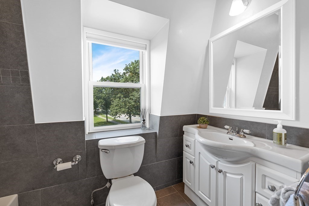 89 Decatur Street, Unit 3 Arlington, MA 02474 - Photo 10 of 19 Gallery Image 10