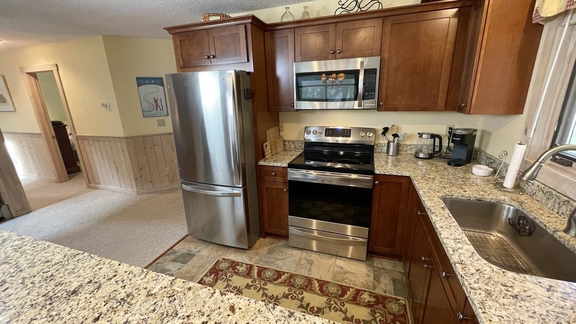 1 Pheasant Lane West Dover, VT 05356 - Photo 9 of 40