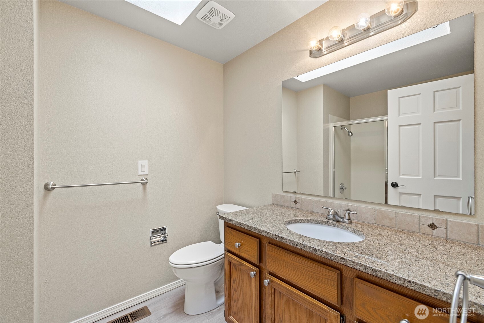 90 Chinook Place La Conner, WA 98257 - Photo 18 of 40