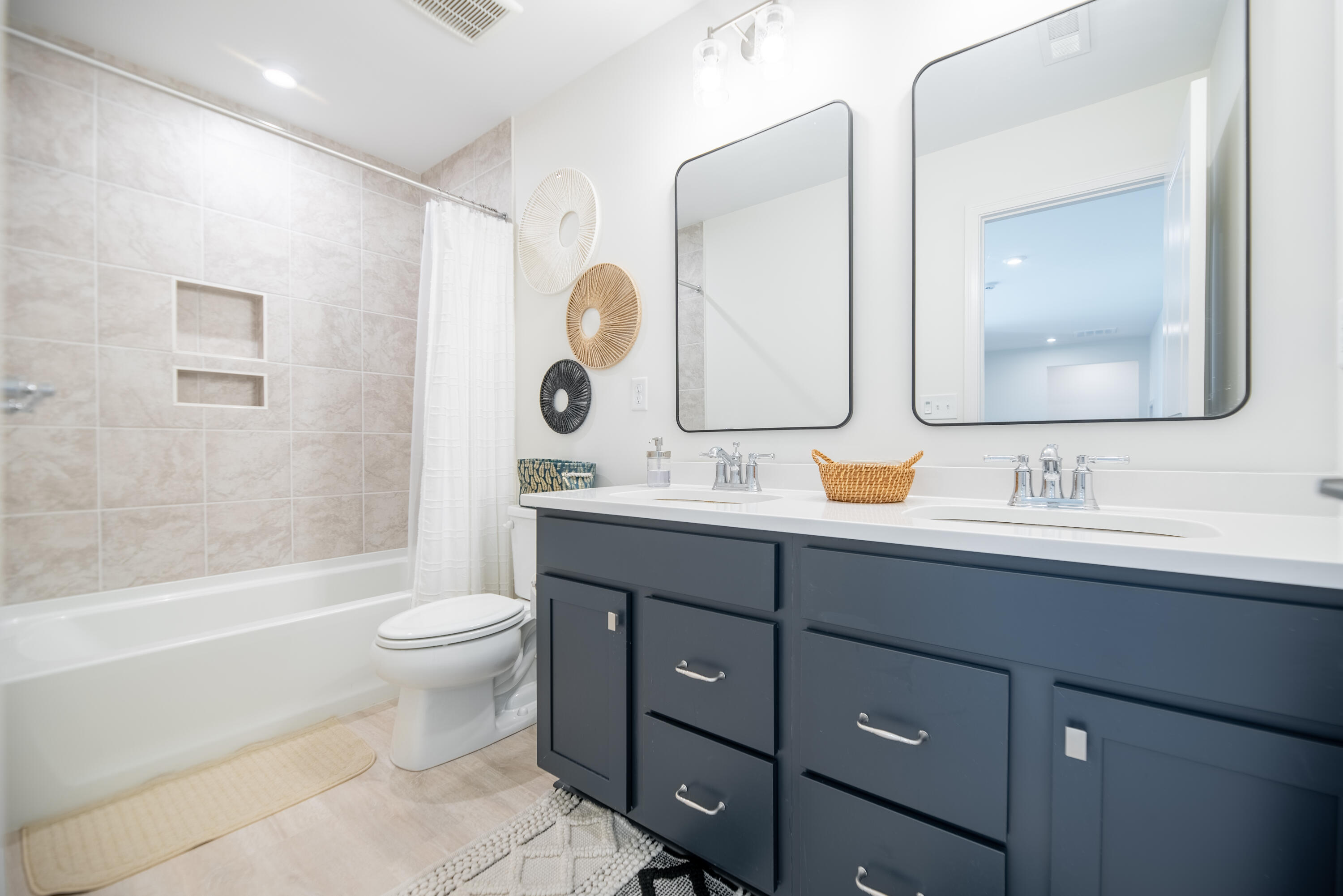 2785 Shellbark Circle Fort Mitchell, KY 41017 - Photo 28 of 42 Second full bath with dual vanity