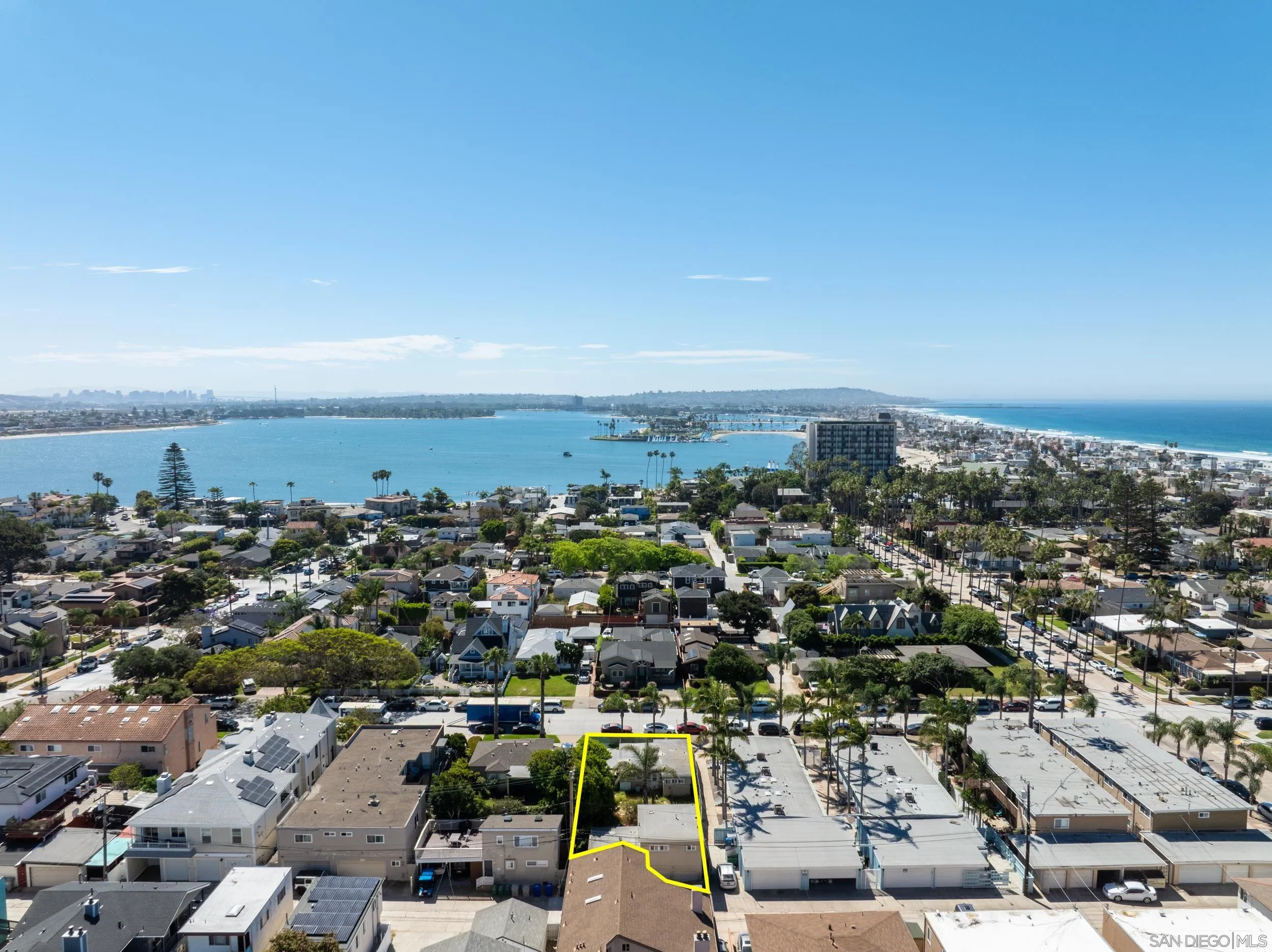 934-36 Reed Avenue San Diego, CA 92109 - Photo 4 of 11