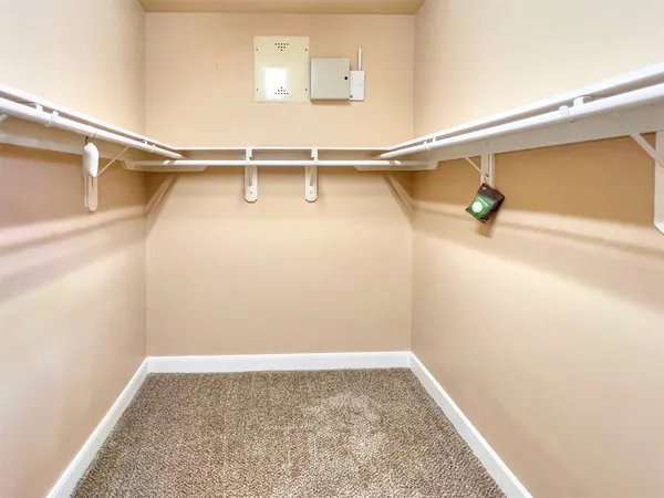 $389,000 | 2325 Hutchins Street, Houston, TX 77004