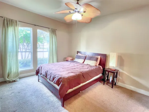 $389,000 | 2325 Hutchins Street, Houston, TX 77004