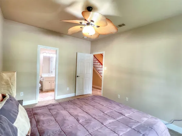 $389,000 | 2325 Hutchins Street, Houston, TX 77004