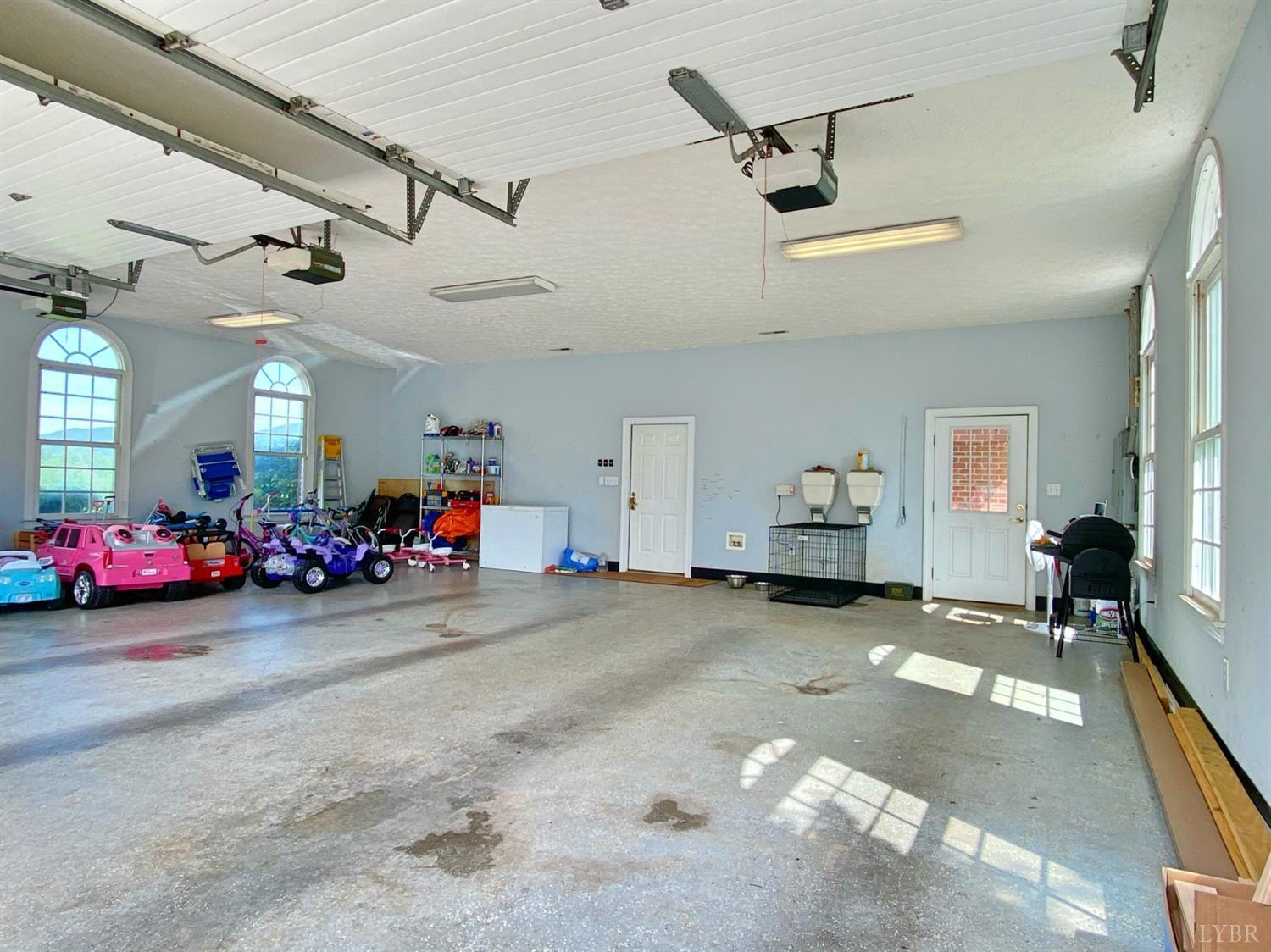 798 High Peak Road Monroe, VA 24574 - Photo 75 of 96 a view of a garage