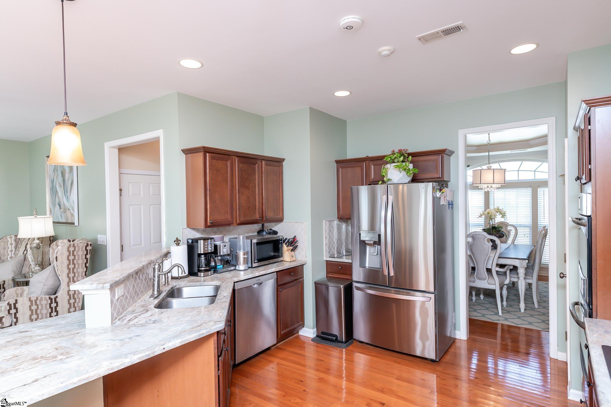 105 Amberleaf Way Simpsonville, SC 29681 - Photo 9 of 41 Gallery Image 9
