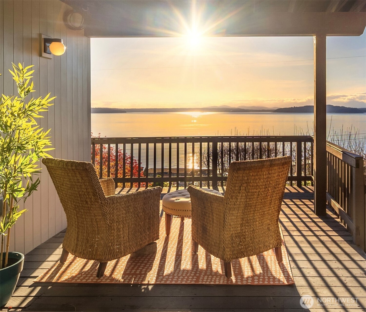 3831 58th Avenue Southwest Seattle, WA 98116 - Photo 31 of 40 a view of balcony with wooden floor